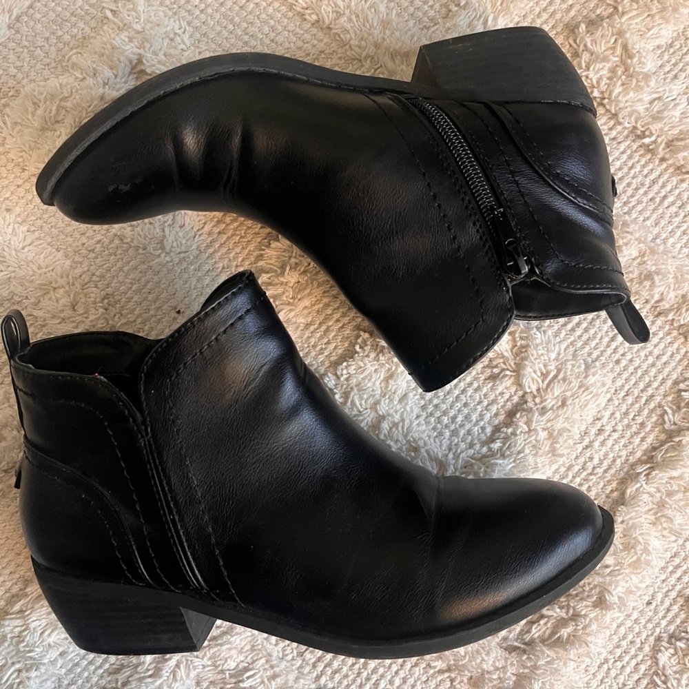 Black Guess Booties